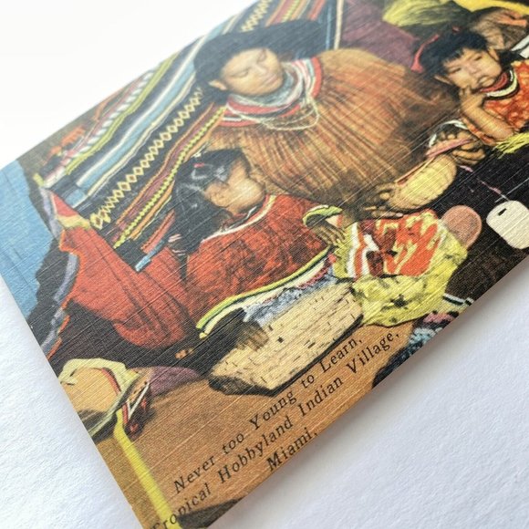 c1940 Seminole Indian Woman Children Tropical Hobbyland Miami Linen Postcard NOS - Picture 3 of 4